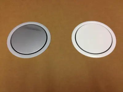 EVOline Port 3 Retractable socket outlet grounded white cover