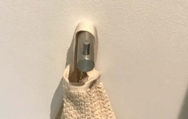 Waterevolution Flow háček na ručníky zcela z nerezové oceli A150IE