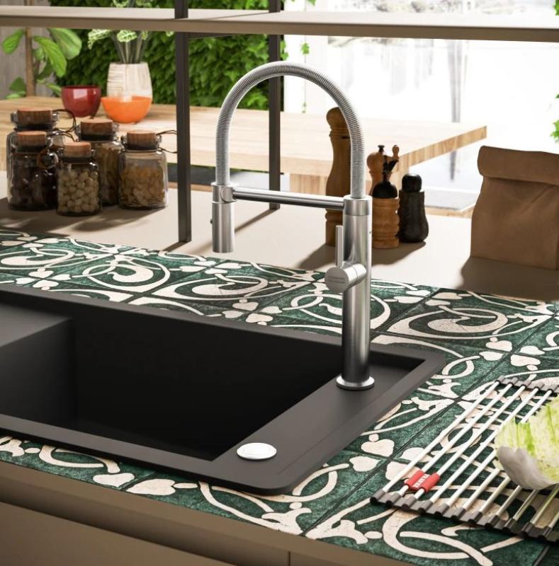 Franke Pescara Semi Pro L Kuchyňská baterie s flexibilním výtokem, nerezová ocel 115.0472.960