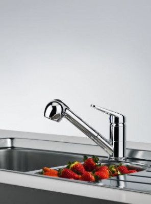 Franke Kuchyňská baterie Delta Novara Plus s výsuvnou sprchou chrom 115.0347.111