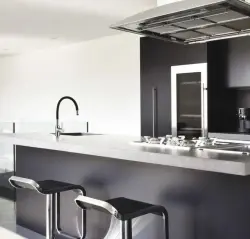 DEMM kuchyňská baterie s otočným výtokem chrom/černá 1208947023