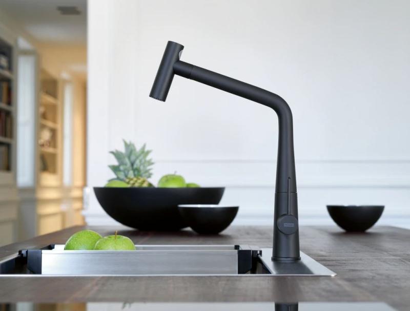 Franke Icon kuchyňská baterie matná černá s výsuvnou sprškou 115.0625.190