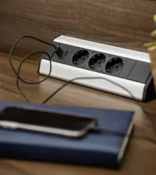 Indux Corner rohová kuchyňská zásuvka s 3 zemnícími zásuvkami a 2 USB nabíječkami 1208957442