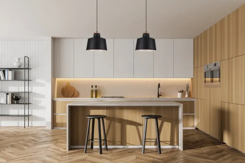 Dekor Margus matná černá kovová závěsná lampa s dřevěným doplňkem 2911