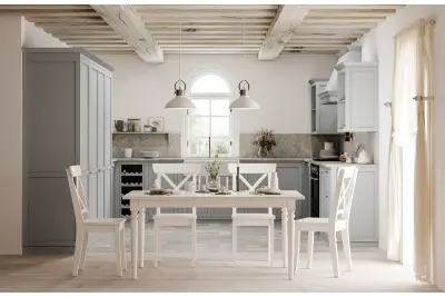 Decor Mees bílá kovová závěsná lampa s upevněním stínidla ve tvaru petrolejové lampy 2332