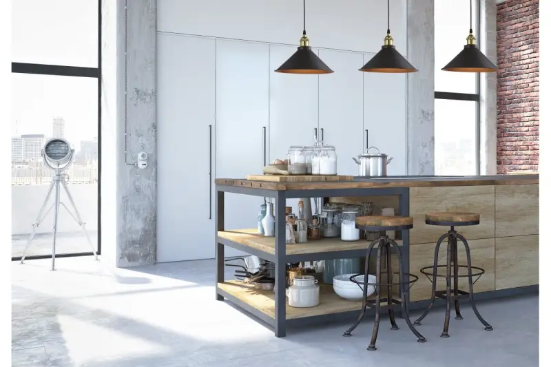 Decor Mani černá zlatá kovová závěsná lampa průměr 30 cm 4076