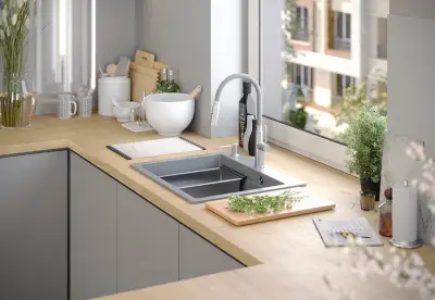 Quadri Durham bílý granitový dřez na povrchu 595x500 s dávkovačem mýdla, prkénkem na krájení, rolovací podložkou, vloženým dřezem a rolovací podložkou 1208957903