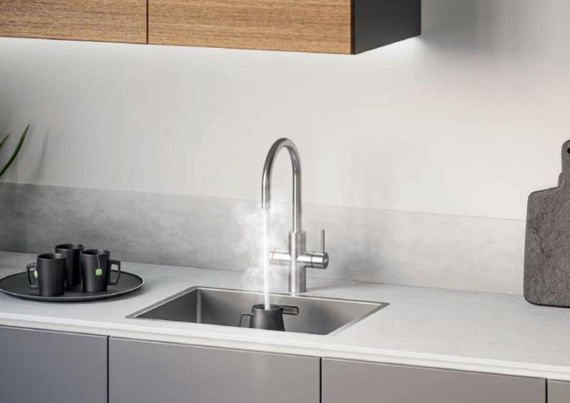 Franke Maris vodní hub 4L boiler 3-1 s dotykovou elektronickou vařící vodovodní baterií chrom 160.0702.440