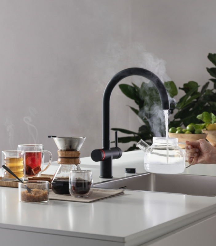 Franke Maris vodní uzel 4L kotel 3-1 s dotykovou elektronickou baterií na vařící vodu matná černá 160.0702.518