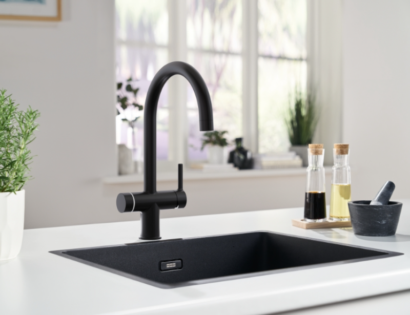 Franke Maris vodní hub 4L boiler 3-1 s dotykovou elektronickou kohoutkem na vařící vodu matná černá s vodním hub mísící sadou 1208957949