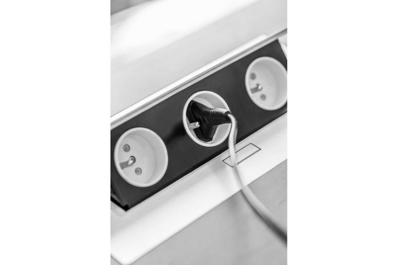 Obdélníková zapuštěná zásuvka 1208958681