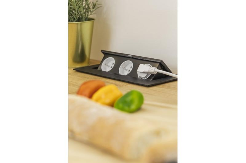 Obdélníková zapuštěná zásuvka 1208958682