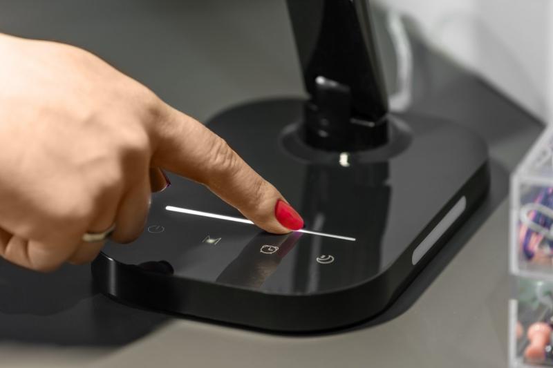 Dekorativní stolní lampa Gale 8 W 550 lm AC220-240V 5-CCT 10stupňové stmívání PF>0 5 RA>80 černá 1208962487