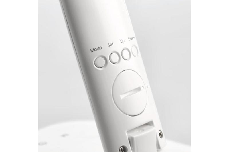 Decor Stolní Lampa LINEAR 7W 420lm AC220-240V 3-CCT 5-stupňové stmívání PF>0,5 RA>80 bílá. 1208962500