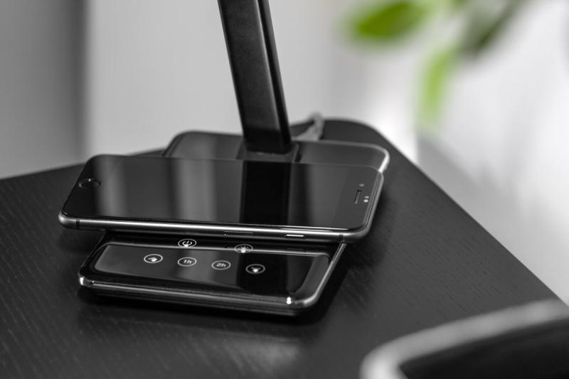 Dekor Stolní Lampa Tritton 6W 340lm AC220-240V 4-CCT Bezdrátové Nabíjení USB PF>0,5 RA>80 černá 1208962518