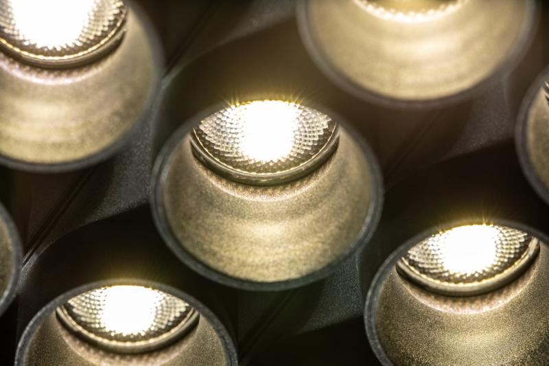 Deco LED svítidlo ARTEMIDA 20W 1920lm AC220-240V 50/60 Hz PF>0,9 Ra≥80 IP20 IK08 4000K 38° čtvercové černé. 1208962642