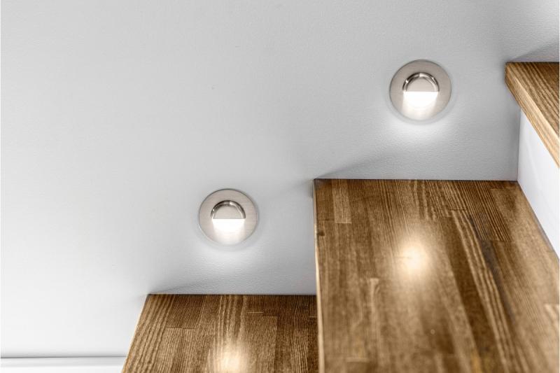 LED dekorační schodišťové svítidlo ESCADA OB DC12V, kulatý matný skleněný kryt, 0,8W, 70lm, 4000K, inox, kabel 150 cm