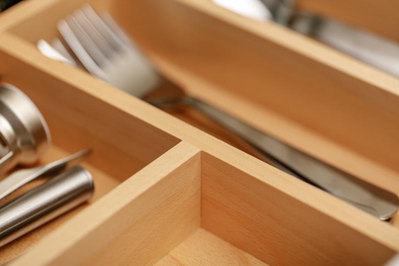 Decor Cutle Příborníky Nastavitelný držák na příbory Barva Buk 1208966290