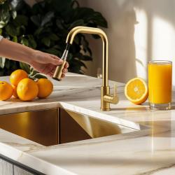 Pure.Sink Elite Steel Crystal-S kuchyňská baterie PVD kartáčované zlato s výsuvnou sprškou PS8050-60.