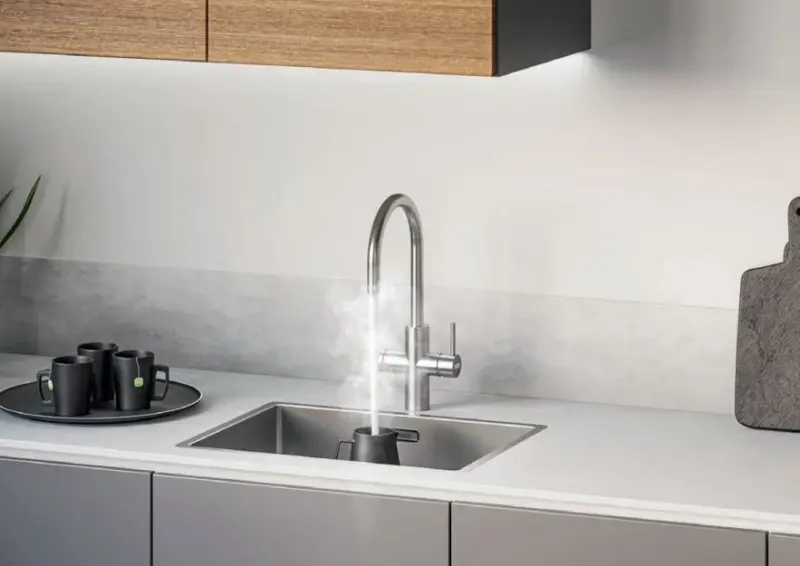 Franke Maris vodní centrum 7L boiler 3-1 s dotykovou elektronickou vařící vodovodní baterií chrom 160.0713.580