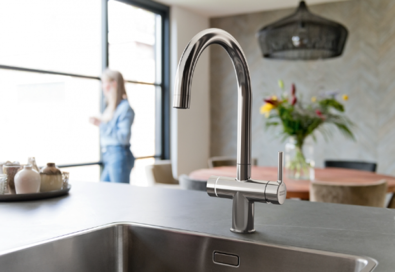 Franke Maris vodní hub 7L boiler 3-1 s dotykovou elektronickou kohoutkem na vařící vodu v chromu s obtokem waterhub 1208967853