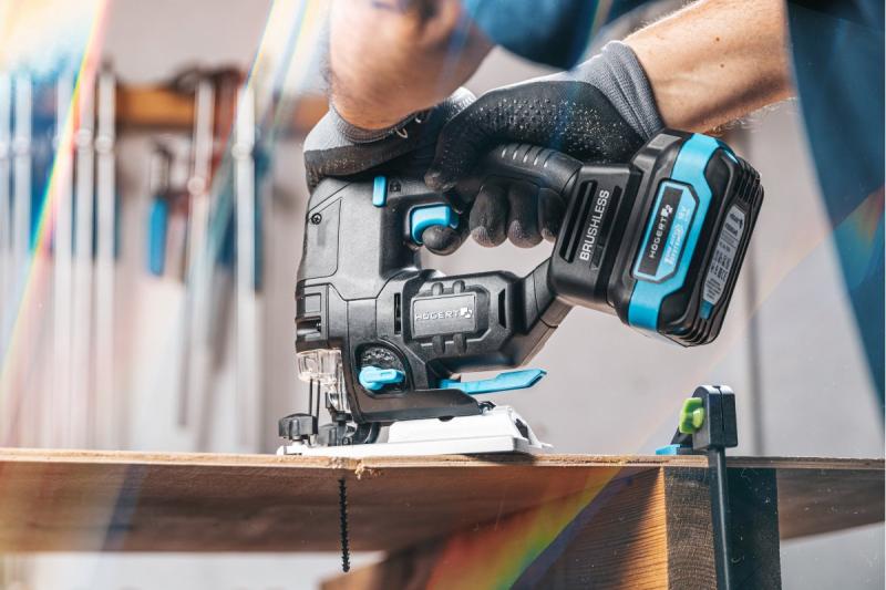 HÖGERT akumulátorová přímočará pila, 18V, antivibrační rukojeť - bez akumulátoru