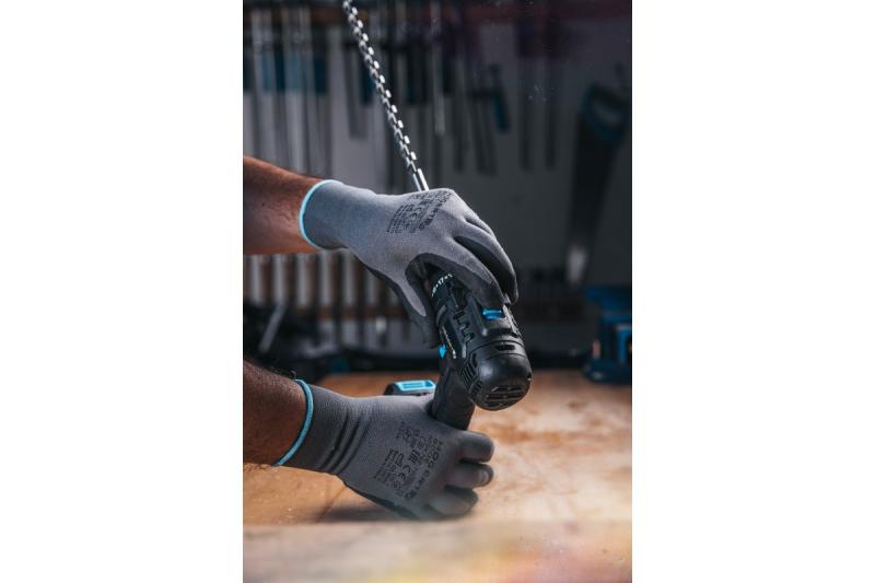 HÖGERT akumulátorová vrtačka 18V, sada s baterií, nabíječkou, držákem bitů, zásobníkem vrtáků.