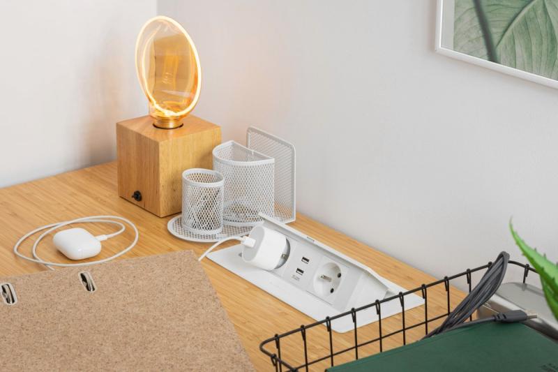 Měkký výsuvný zásuvkový modul.