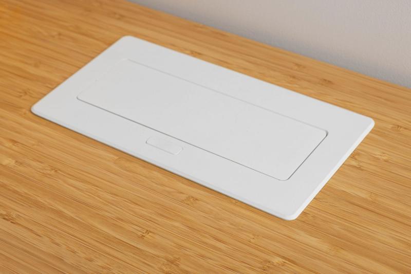 Měkký výsuvný zásuvkový modul.