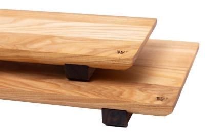 Woodsea Sushi M - Sushi deska z jasanového dřeva s nožičkami z ořechového dřeva 30x17 cm 1208971585