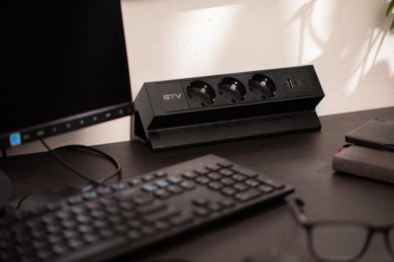 Nábytková zásuvka BASCO, 3x SHUKO, USB A+C, kabel 1,5 m, černá