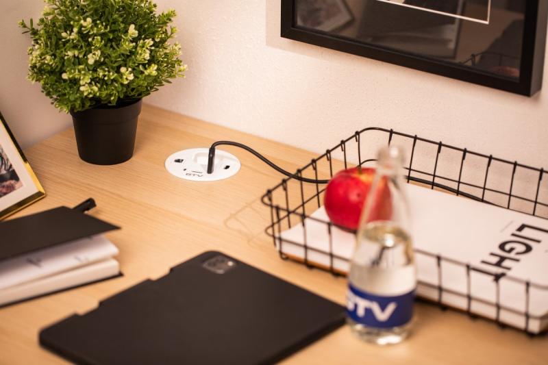 Nábytková zásuvka RONDO, 1xSHUKO, 1xUSB-A, 2xUSB-C, HDMI, RJ45 kabel 1,5 m, bílá