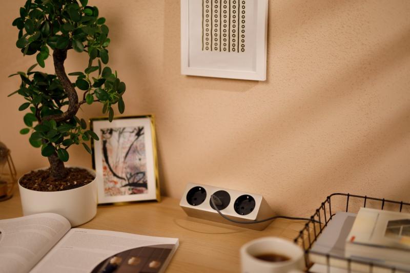 Nábytková zásuvka SOFITO, 2xSHUKO, USB A+C, kabel 1,5 m, nerezová ocel