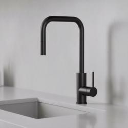 Pure.Sink Luxion Mat Černá kuchyňská baterie square s výsuvnou výtokovou trubicí PLXSQUA-10