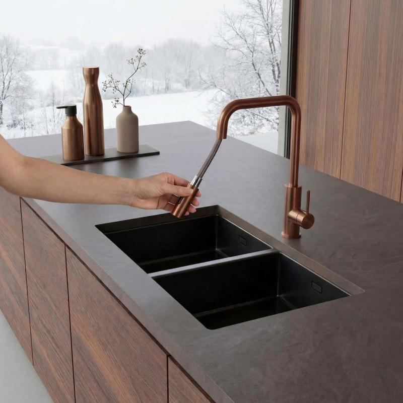 Pure.Sink Luxion Měděný kuchyňský kohoutek Square s výsuvnou výtokovou trubkou PLXSQUA-62