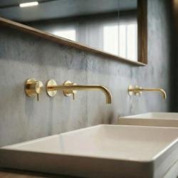 Waterevolution Flow 3otvorová vestavná umyvadlová baterie PVD bílé zlato s výtokem 21 cm T1163FWGE-21