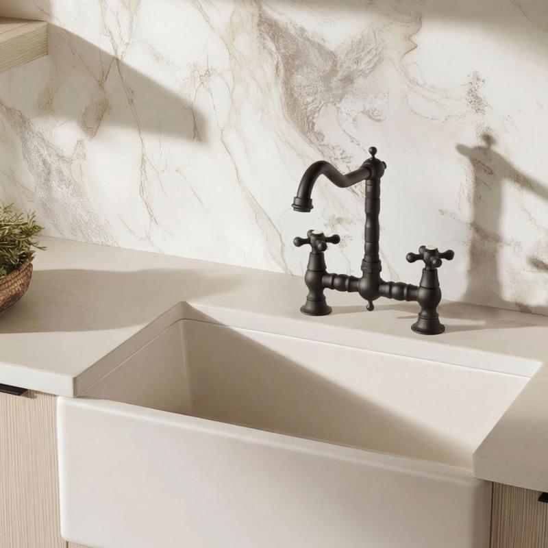 Aquanello Heritage Ascot Klasická kuchyňská baterie Nostalgic Bridge, černá, s křížovými rukojeťmi BL-4001-HA